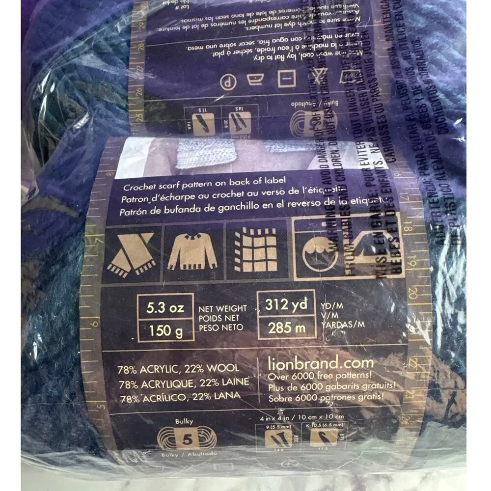 Boye Bulky Yarn Round Loom Set Knitting Kit with Lion Brand Yarn Lot Bundle